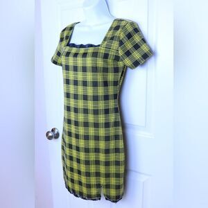 Eyeshadow Women’s Yellow and Black Plaid Mini Dress Size Small